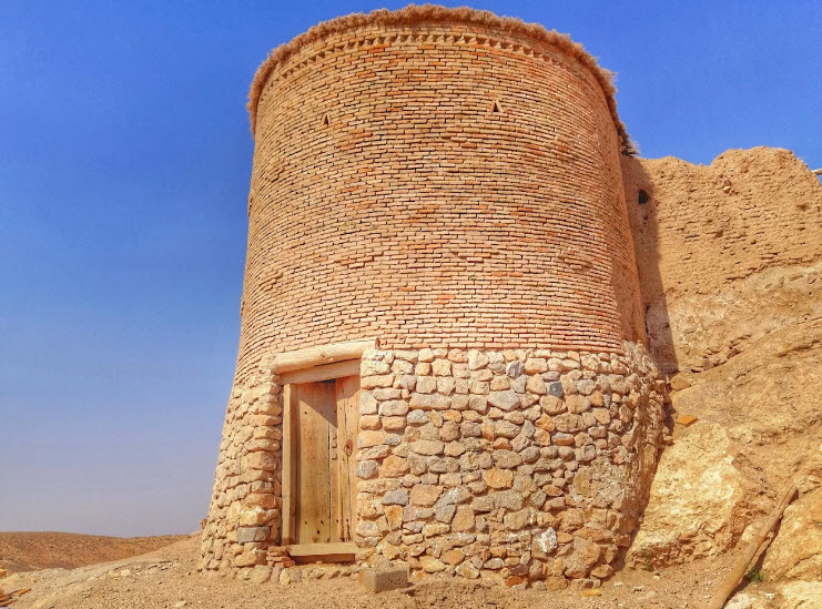 Simakan Castle, Iran